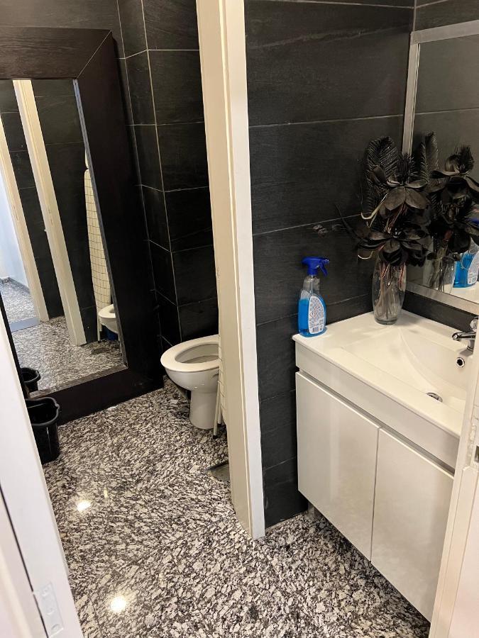 Modern Room With Indoor Shower Near The River - Quarto Moderno Com Duche Interior Proximo Da Ribeira Βίλα Νόβα ντε Γκάια Εξωτερικό φωτογραφία
